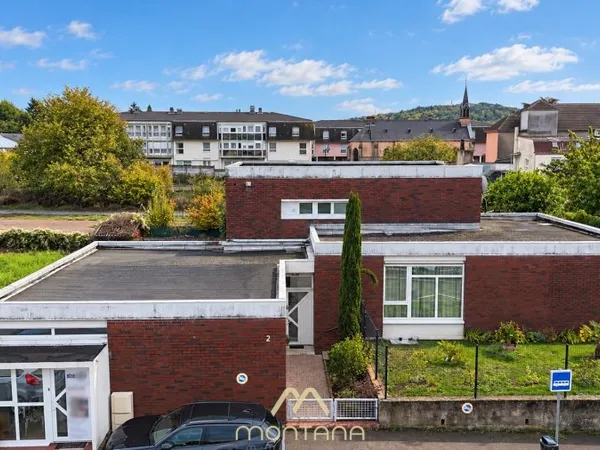Maison 8 pièces 230 m²
