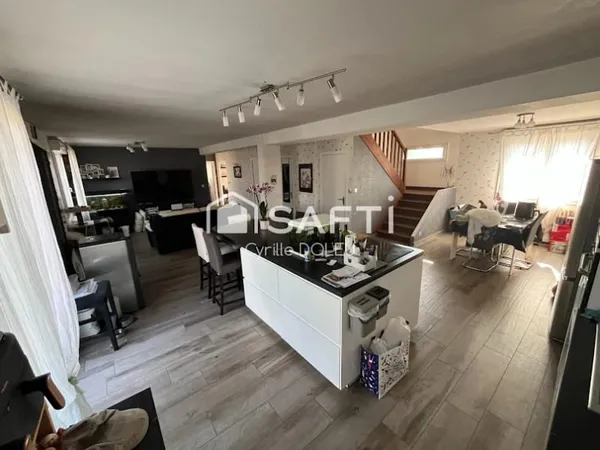 Maison 6 pièces 135 m²