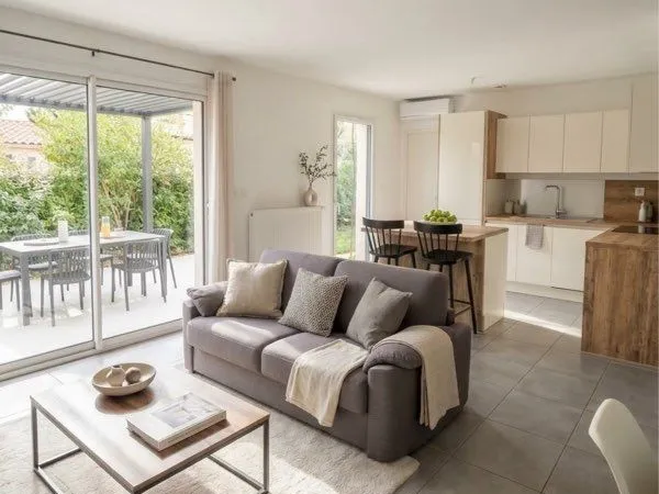 Maison 92 m² - 3 chambres - Climatisation - Terrasse - jardin - Garage aménagé