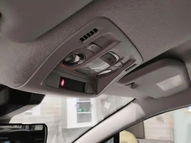 Citroën C3 puretech 83 s&amp;s bvm5 shine — photo 25