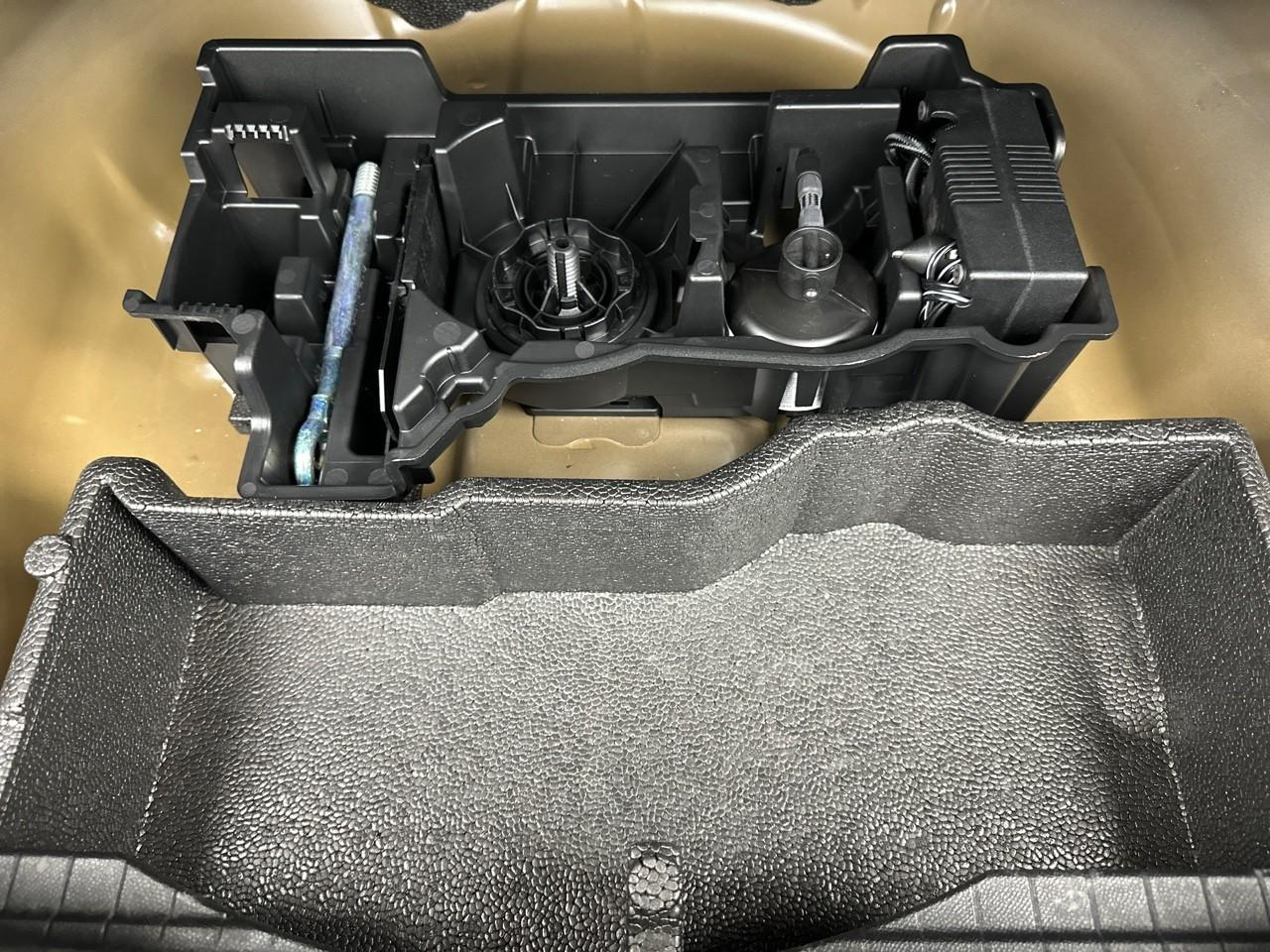 Peugeot 2008 puretech 130 s&s eat8 gt — photo 2