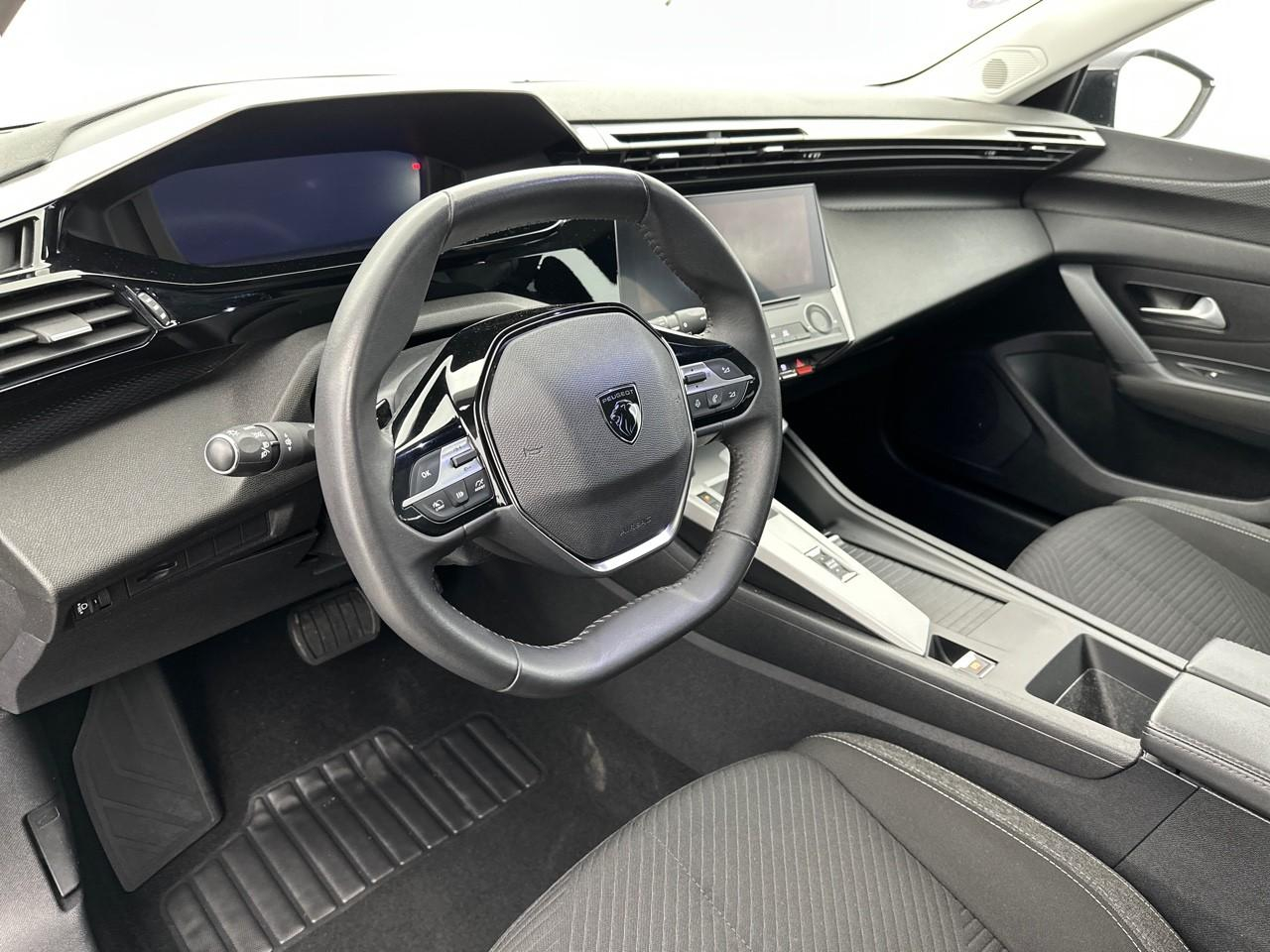 Peugeot 308 sw puretech 130ch s&s eat8 active pack — photo 8