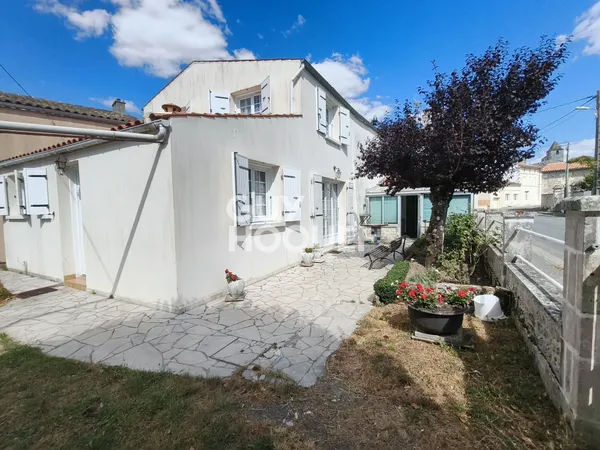 Maisons Les Essards