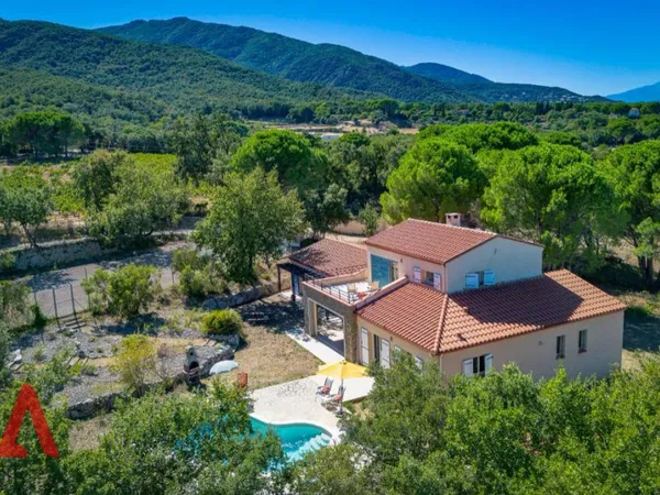 Villa 5 pièces 171 m²