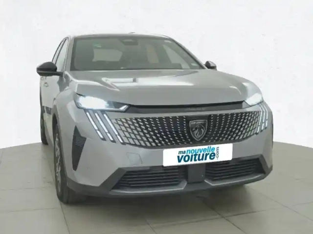 Peugeot 3008 hybrid 145 e-dcs6 — photo 23