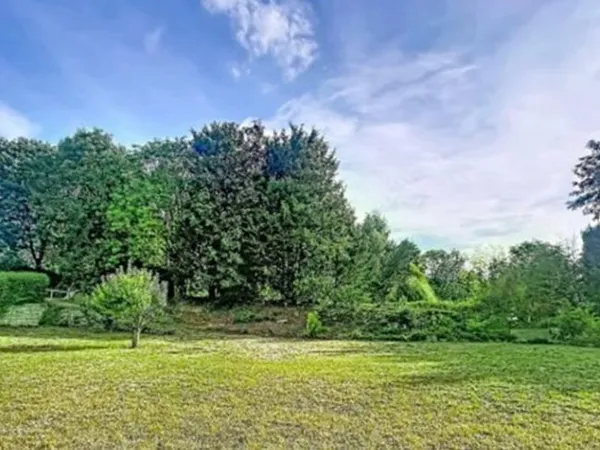 Terrain 1000 m²