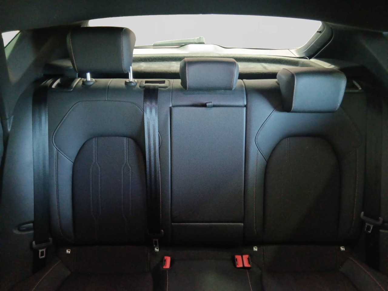 Cupra Leon — photo 12