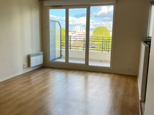 Location appartement 3 pièces à Courbevoie