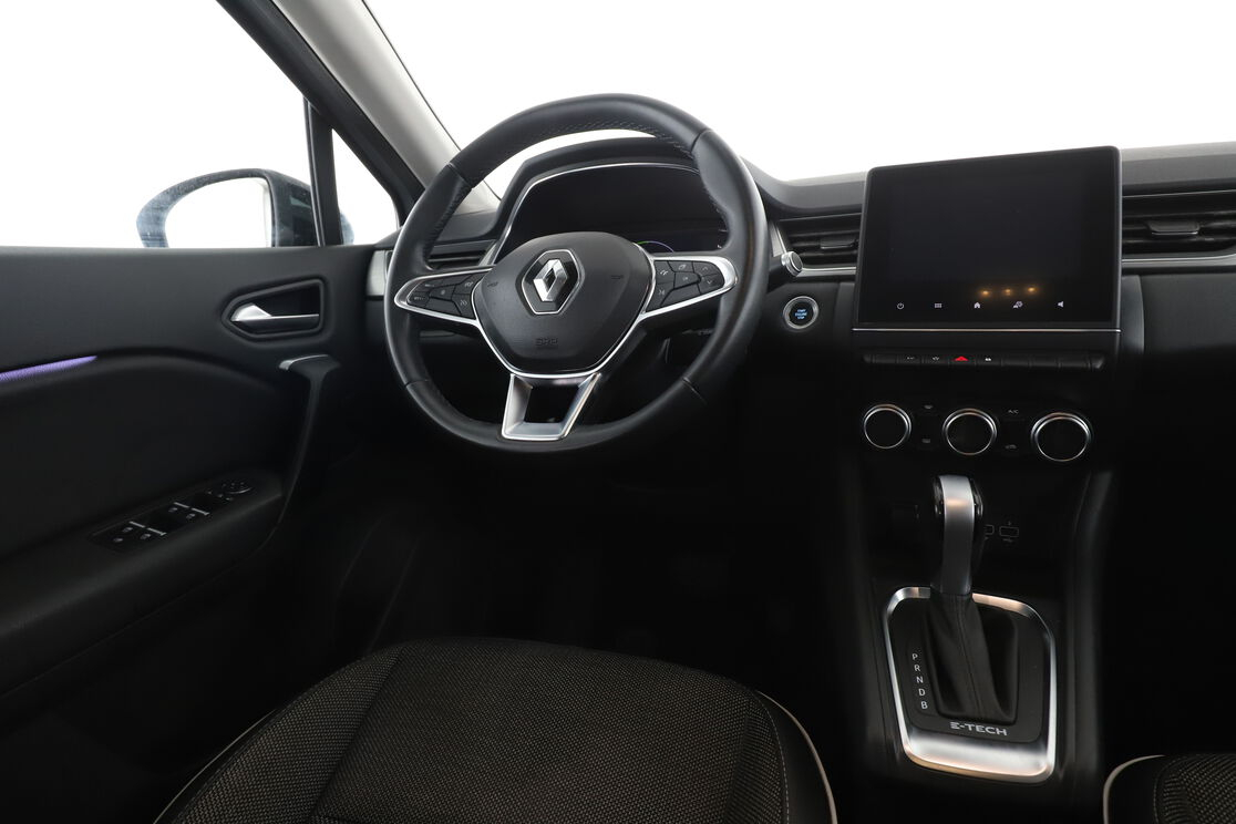 Renault Captur 1.6 E-Tech Intens — photo 12