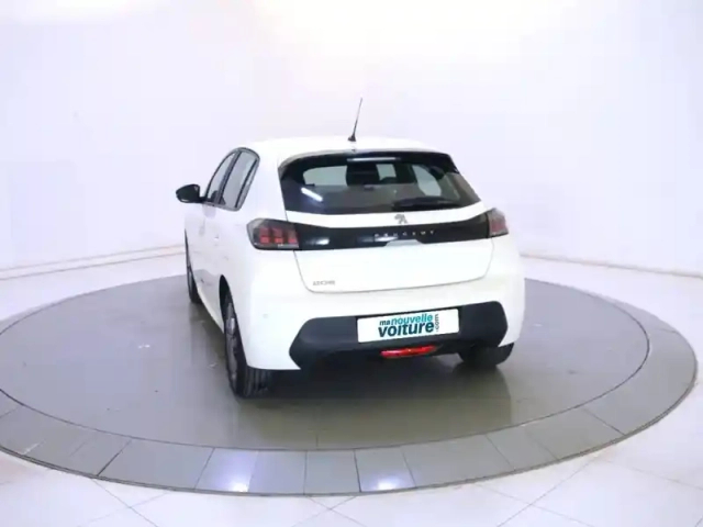 Peugeot 208 puretech 100 s&amp;s bvm6 — photo 7