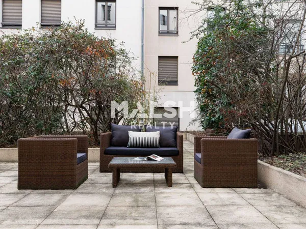 Bureau 339 m²