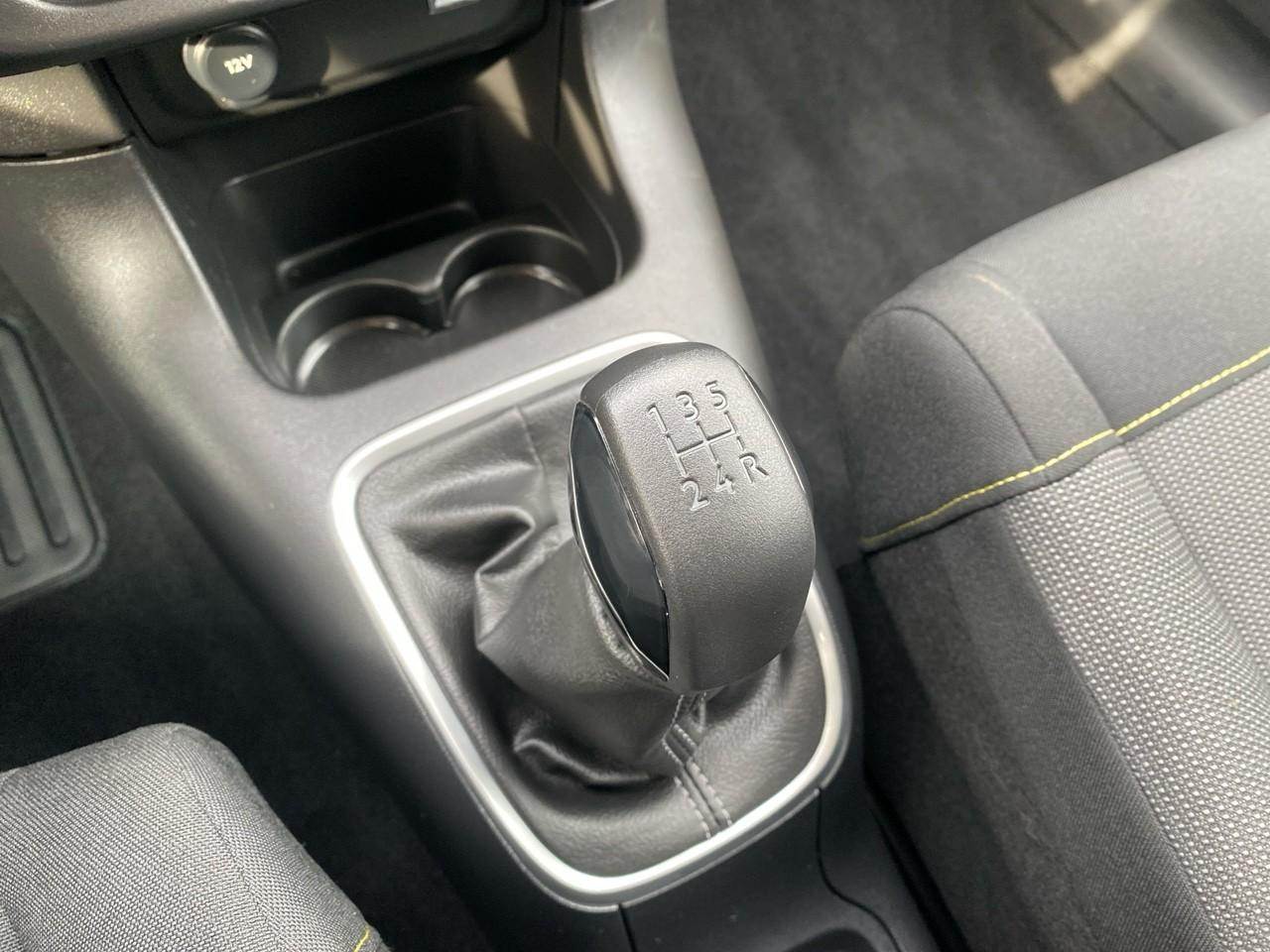 Citroën C3 1.2 puretech 83ch s&s shine — photo 14