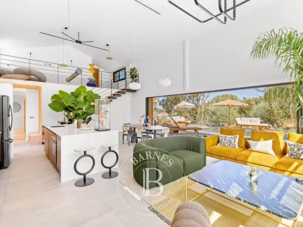Bonifacio, villa contemporaine, 5 chambres, piscine, proximité p