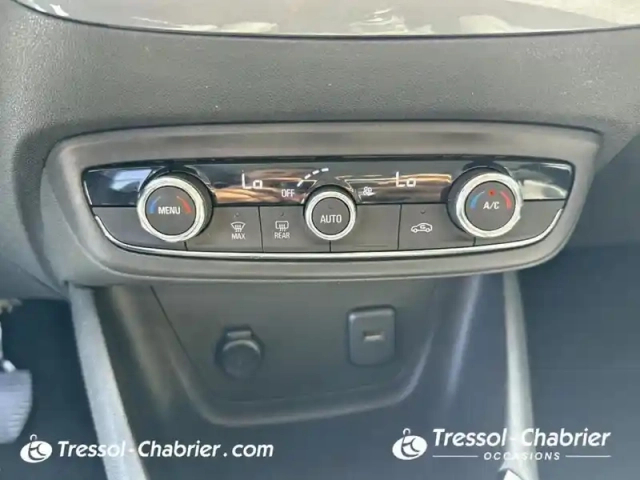 Opel Crossland 1.2 turbo 110 ch bvm6 elegance — photo 22