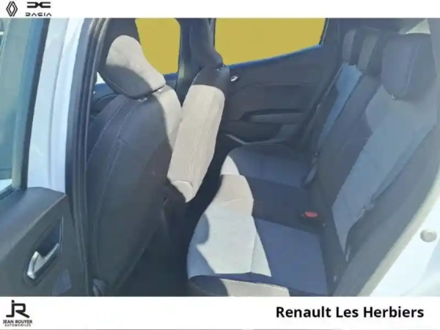 Renault Clio 1.5 blue dci 100ch evolution - 24 — photo 4