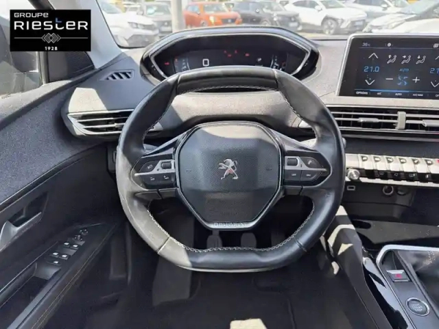 Peugeot 3008 puretech 130ch s&amp;s bvm6 — photo 9