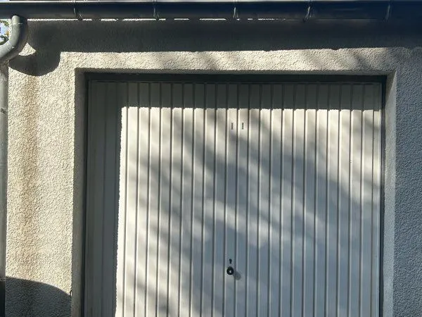 BOX fermé Uzes