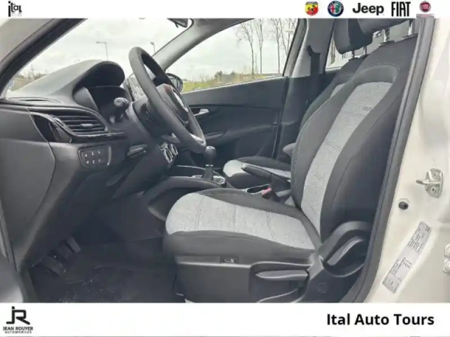 Fiat Tipo cross 1.6 multijet 130ch s/s plus my22 — photo 9