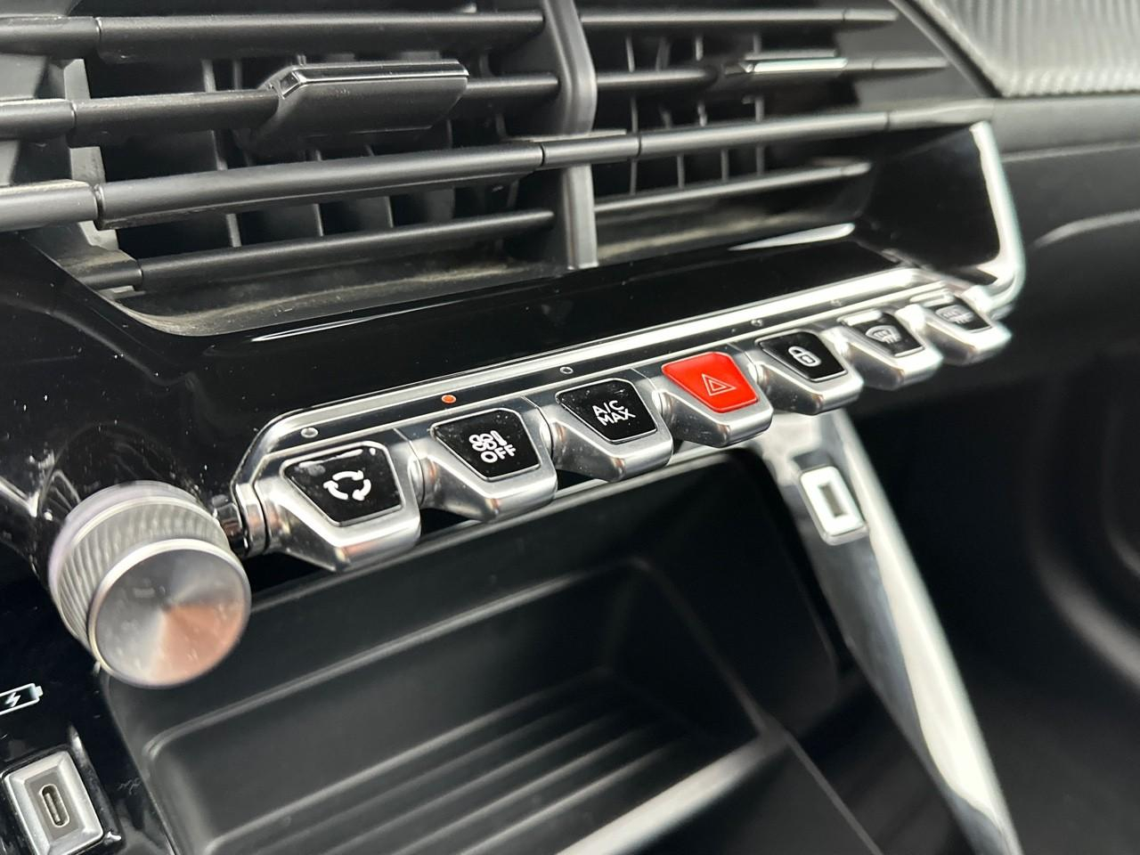 Peugeot 208 bluehdi 100 bvm6 premium — photo 28