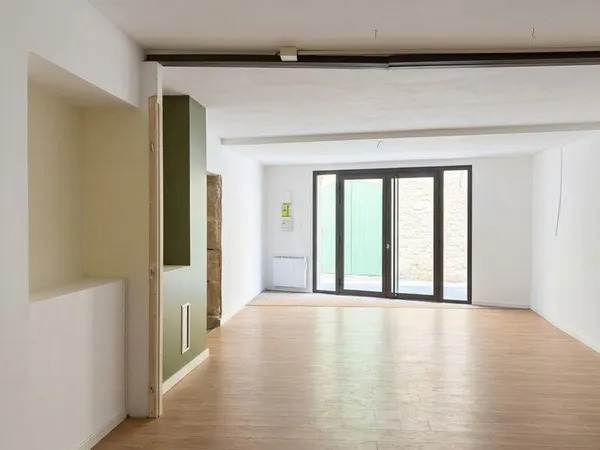Bureau / cabinet professionnel 50 m² - rognes centre
