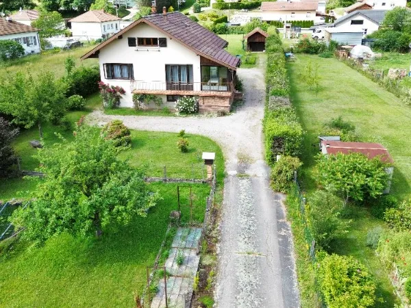 SAULXURES-SUR-MOSELOTTE (Hautes-Vosges) - Maison familiale 151 m² avec jardin plat