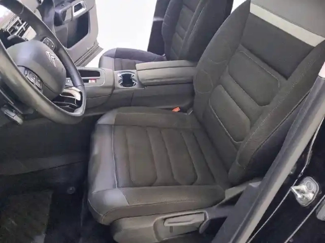 Citroën C5 Aircross hybride rechargeable 225 e-eat8 — photo 11