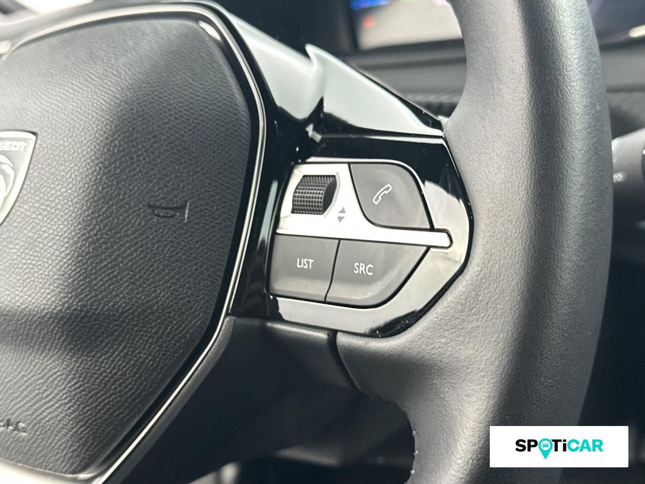 Peugeot 2008 e-2008 156ch 54 kwh allure — photo 18