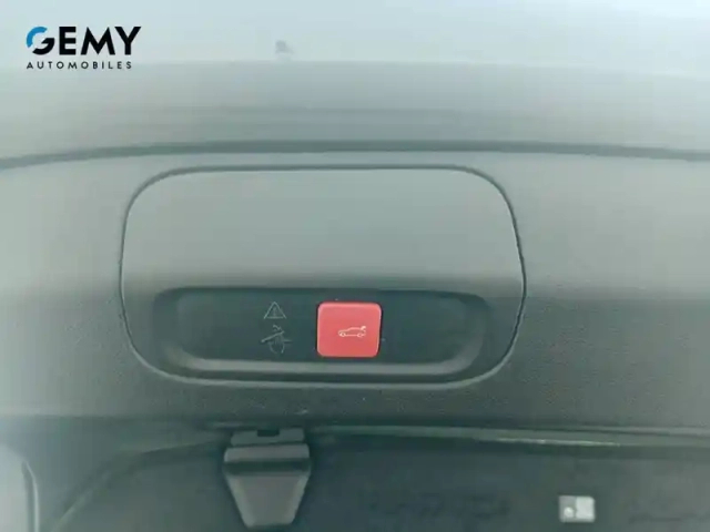 Peugeot 408 phev 225 e-eat8 — photo 23