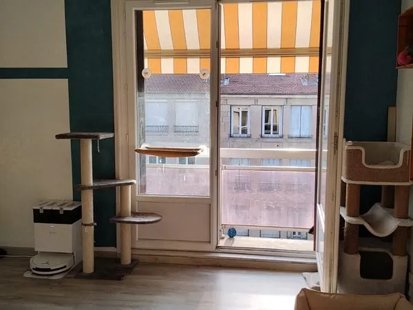 Bel appartement bd Valbenoite proche fac