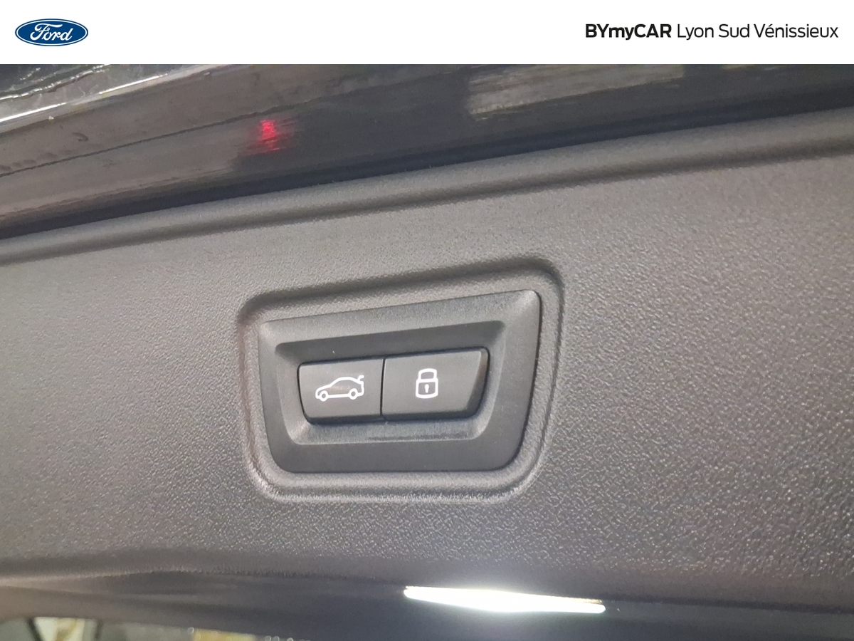 BMW Touring 520d xDrive 197 ch BVA8 — photo 15