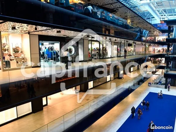 Local commercial 80 m²