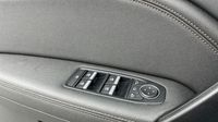 Renault Captur 1.6 E-Tech hybride rechargeable 160ch Initiale Paris -21 — photo 16