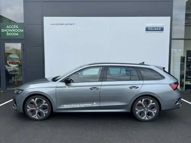 Skoda Octavia combi 2.0 tfsi 265ch rs dsg7 — photo 21