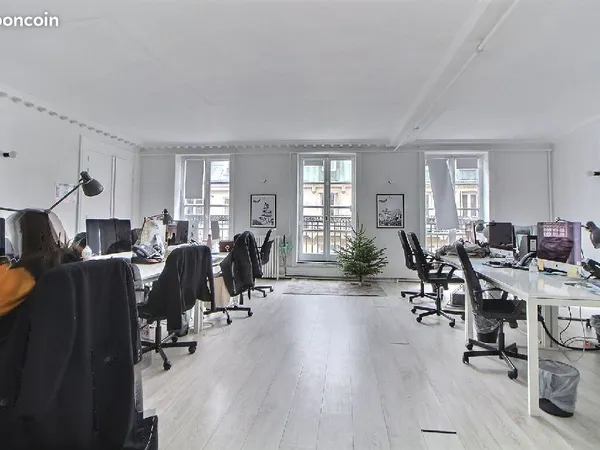 Bureaux 365 m²