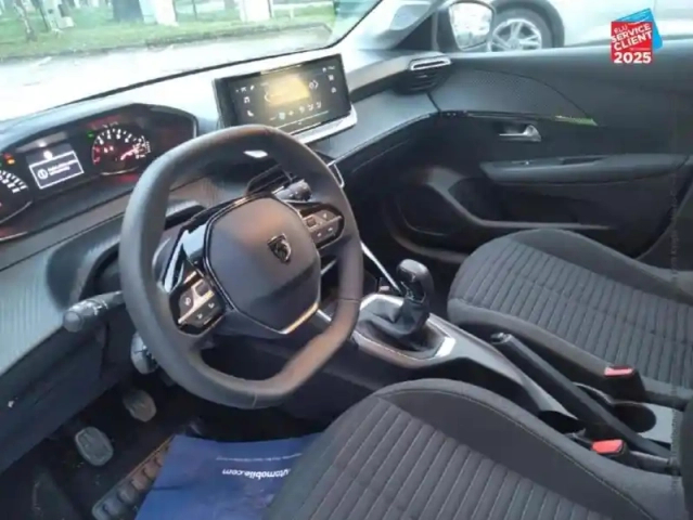 Peugeot 208 1.2 puretech 75ch s&amp;s active — photo 15