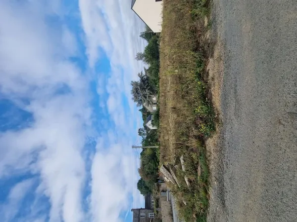 Terrain 352 m²