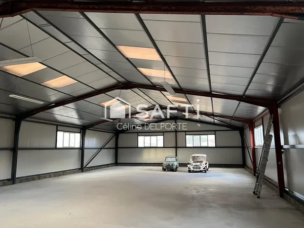 LOCAL D'ACTIVITÉ 380 m² - EMPLACEMENT PREMIUM - SITE SÉCURISÉ