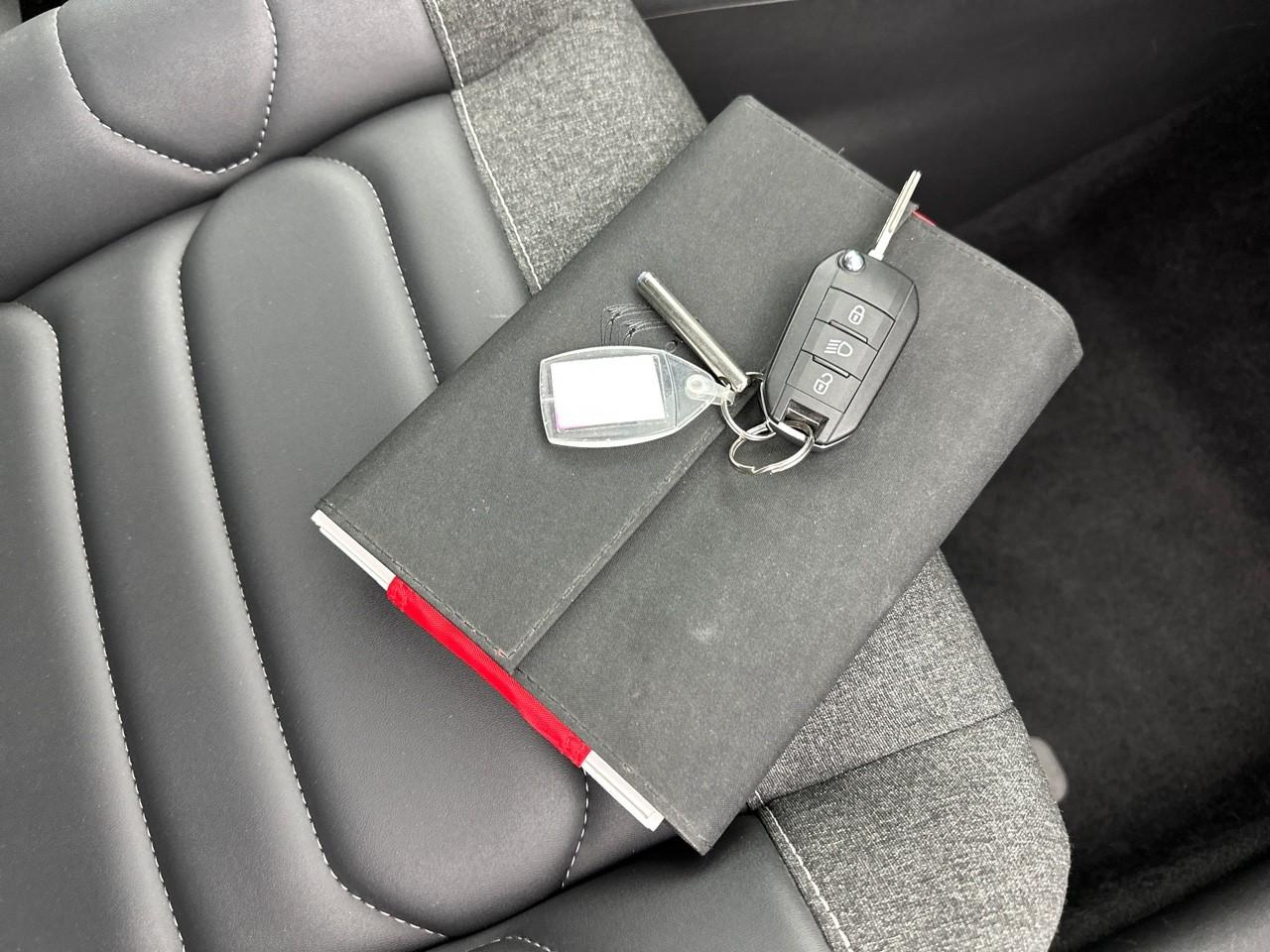 Citroën C3 Aircross puretech 130 s&s eat6 shine — photo 30