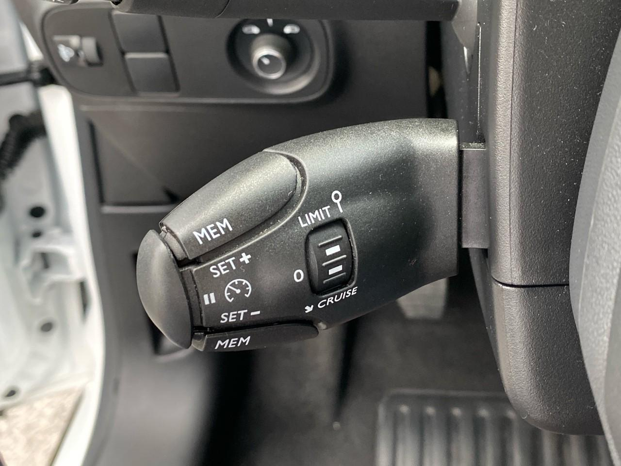 Citroën C3 1.2 puretech 83ch s&s shine — photo 23