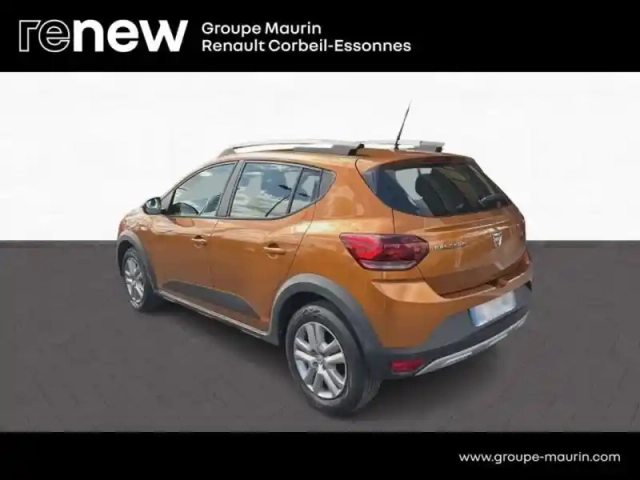 Dacia Sandero 1.0 tce 90ch stepway confort -22 — photo 4