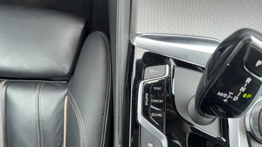 BMW Serie 5 518d 150 Steptronic8 - M Sport – 2020 – 138900 km – Diesel – Boîte Automatique — photo 26