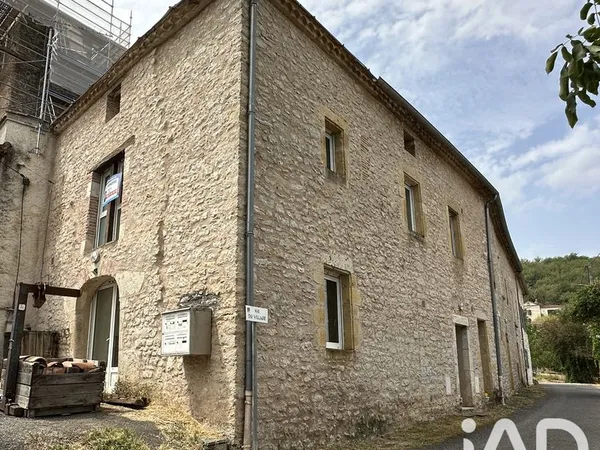 Propriété 4 pièces 99 m²