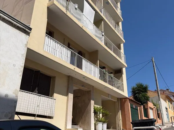 Appartement 1 pièce 35m2 étage 5/5