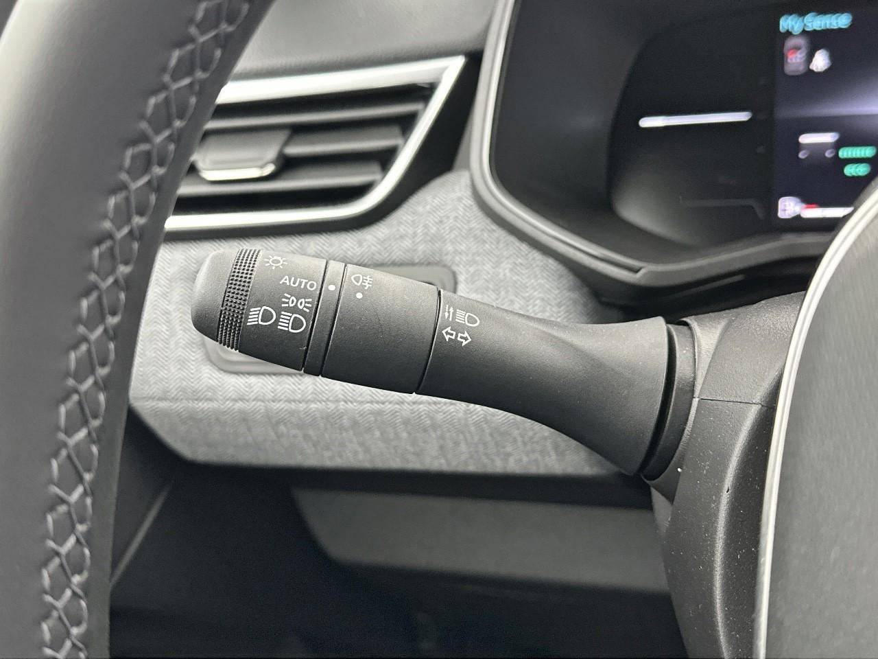 Renault Clio tce 90 ch gsr2 techno — photo 18