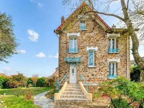 Maison bourgeoise en pierre de meulière 9 pièces - 6 chambres - Appartement indépendant - Savigny su