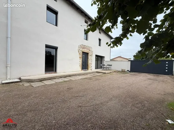 Maison 8 pièces 182 m²