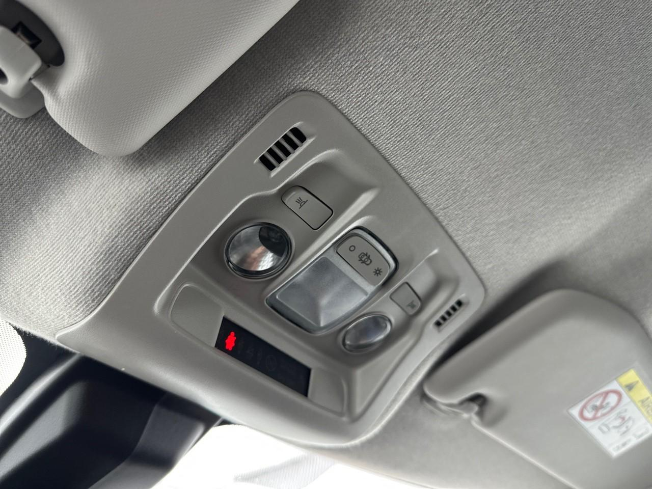 Citroën C3 puretech 83 s&s bvm5 shine pack — photo 24