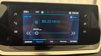Peugeot 2008 1.2 PureTech 100ch S&S Allure — photo 18