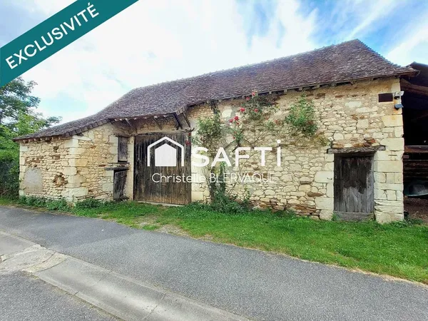 À VENDRE  Grange avec terrain et puits à Mairé (86270)