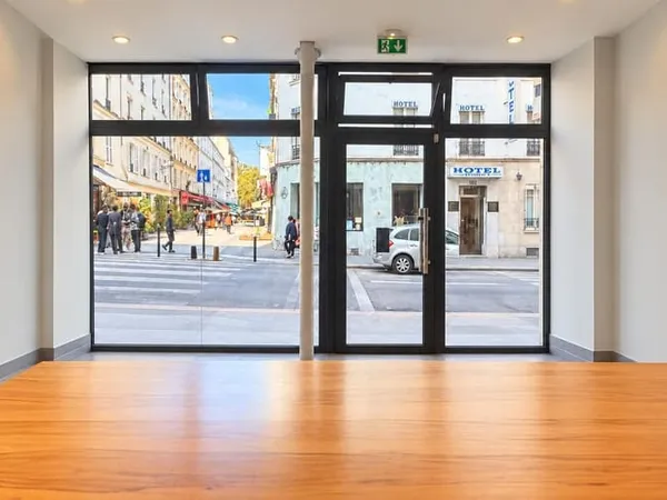 Local commercial 106 m²